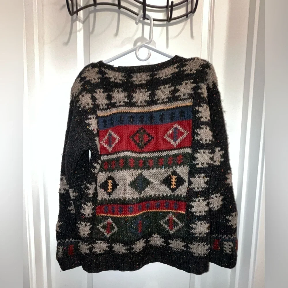 Vintage Woolrich Men's Wool Blend Red/Brown/ Blue Aztec Print Sweater - Heavy